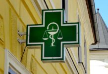 Lékárníci prosí, ať lidé doma nehromadí dětské léky lekarnici