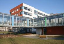 Královéhradecká nemocnice zeštíhlela o pět náměstků namestku