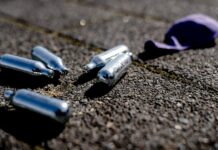 Nizozemská mládež ujíždí na rajském plynu. Přijde zákaz rajskem_plynu