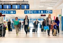 Čína chce od 8. ledna po cestujících z Česka PCR test z_Ceska