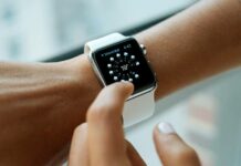 Apple Watch a iPhone v USA odesílají falešné zprávy záchrance apple_watch