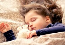 To, že lidé v zimě více spí, je normální, zjistili vědci v_zime