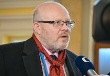 Myslel, že se bude muset vést debata, řekl Válek o Stanjurovi Valek