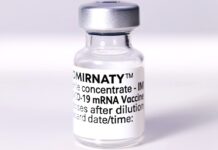 Česko odmítá vypovězení smluv na dodávky vakcín proti covidu Česko