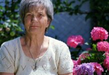 Rakovinu nesmíte brát tragicky, říká žena, která ji porazila Rakovinu