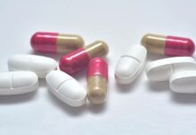 Antibiotika budou, i penicilin pro děti, slibuje ministr Válek penicilin