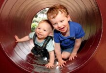 Pětitisícový příspěvek rodinám pomohl, jeho výplata končí prispevek