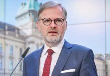 Premiér Fiala: Výpadky léků musí ministerstvo komunikovat Fiala