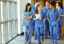 Británie stále láká zdravotníky ze zemí EU britanie