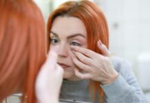 Umělé slzy ve FNUSA lépe nahradí kapky z krve pacienta kapky