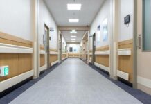 Miliardové oddlužení nemocnic neřešilo příčinu jejich zadlužení oddluzeni