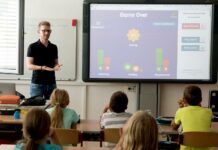 Ve třídách se začne měřit koncentrace oxidu uhličitého ve_tridach