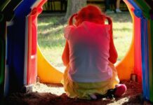 Děti v ČR se snad dočkají ochrany před pedofily na_detech