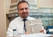 Jurečka: Lékaři dobrovolné přesčasy sloužit nemusejí lekari