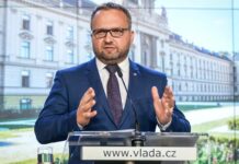 Vyšší příspěvek na péči i valorizaci slibuje MPSV na příští rok na_peci