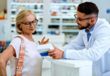 Léky na eRecept pacientům nově vyzvedne i pečovatelka pacientum