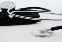 Lékaři připomínkovali zákoník práce, výhrad mají více prace