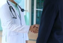 Pozici ombudsmana v nemocnicích zákon ještě upřesní ombudsman_v_nemocnicich