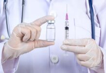 Jste zdraví a je vám 40. Měli byste se dát očkovat proti covidu? proti_covidu