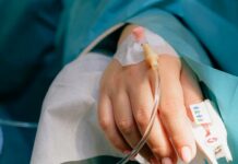 Lék na covid zřejmě stojí za tisíci úmrtími. Užíval se i v Česku podavany