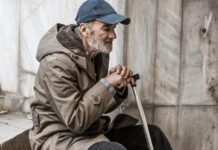 Českem se šíří fenomén pracující chudoby, zjistila Charita ČR fenomen_pracujici_chudoby