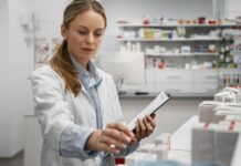 Kliničtí farmaceuti posílí na úkor lékárníků, tvrdí odborníci klinicky_farmaceut