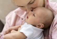 Kvůli černému kašli zůstávají v nemocnicích hlavně kojenci kojenci