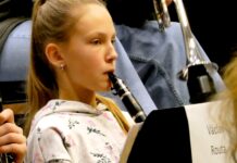 Děti ze ZUŠ pomáhají dětem s hendikepem, ukazuje ZUŠ Open ZUS_Open