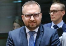 Opoziční návrhy k příspěvku na péči koaliční poslanci opět odmítli opozicni