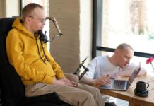 Zdravotně postižené soudy zbavují svéprávnosti, často zbytečně svepravnosti