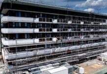 Modernizace Na Homolce si vyžádala 40 000 m² lešení na_homolce