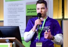 Student se pustil do osvěty u vad páteře. Je to potřeba, říká patere