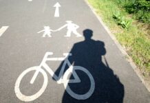 Děti jdou do škol. Besip varuje rodiče, žáky i řidiče před nehodami Besip