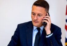 Wes Streeting: Britské zdravotnictví a sociální služby rozbili konzervativci britske