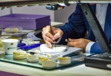 Zubní náhrady nejspíš výrazně zdraží. Může za to nový zákon zubni_nahrady