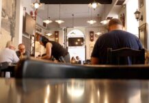 Rumuni, Gruzínci a Češi. To jsou národy s nejvyšší spotřebou alkoholu spotřebou