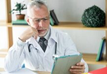 Průměrný plat praktika je 98 300 korun, mzda 58 700 korun specialistu