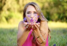 Průzkum zkoumal, co je smyslem života. A narazil i na peníze zivota