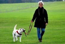 Infarktu a rakovině zabráni i 11 minut rychlé chůze denně chuze