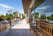 Do domovů se zvláštním režimem jdou další soukromé peníze rezimem