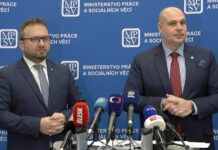 Polovina online žádostí o důchod připadá na invalidní penze online