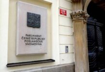 Jednání o redukci sociálních dávek poslanci přerušili socialnich_davek