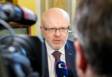 Ministr: Jen totální naiva si myslí, že audit odhalí, že někdo bere úplatky ministr