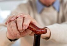 Sociální služby nabízí hodně práce a málo peněz. A tak tam nikdo nechce socialni_sluzby