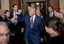 Trump: Čína nedělá dost, aby z ní do USA neproudil zabiják fentanyl USA