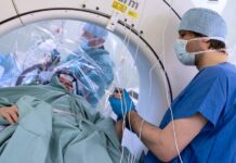 Parkinsonikům tlumí příznaky chytřejší verze DBS DBS