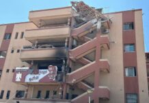 Útok na nemocnici v Gaze odsoudili na Západě. Fiala i Válek dál mlčí Gazy