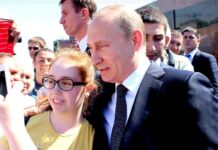 Putin je možná dobrý ruský car, ale velice špatná matka, píše AP ruský