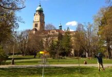 Primář bohnického oddělení, odkud utekl pacient, skončil ve funkci. Pacient je ve vazbě pacient