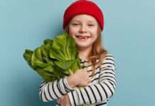 Mléko, ovoce a zeleninu zdarma dostanou žáci v listopadu. Kvůli úsporám ovoce